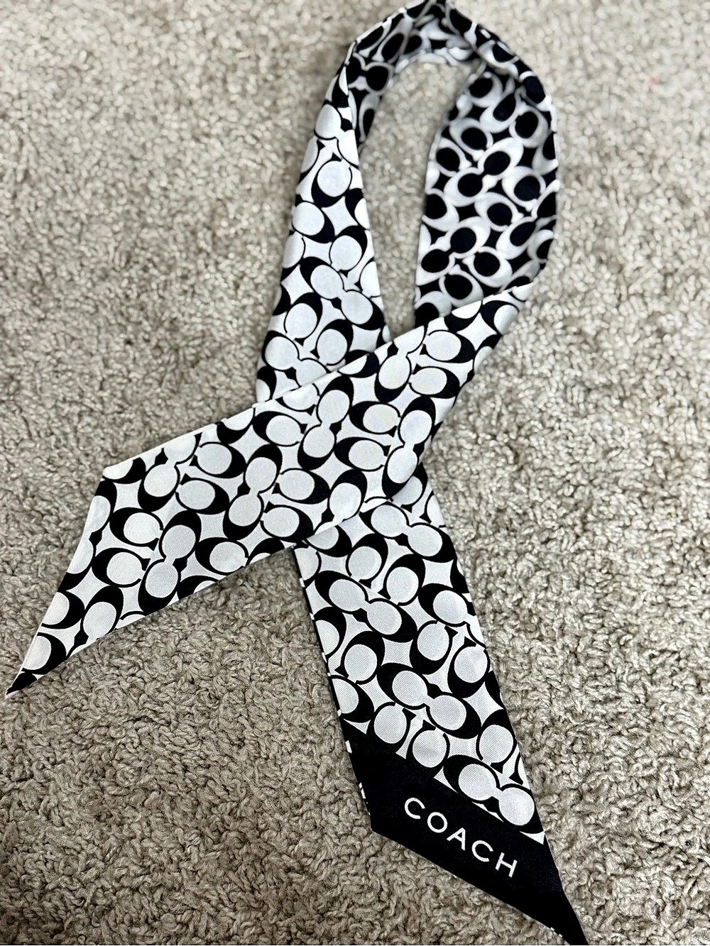 Coach  Signature Print 100% Silk Skinny Scarf Black & White